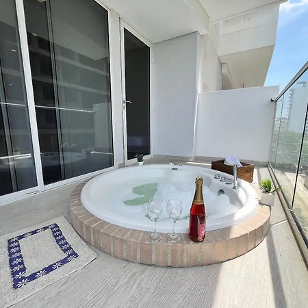 2 Junto Al Mar. Jacuzzi Privado Apartamento *