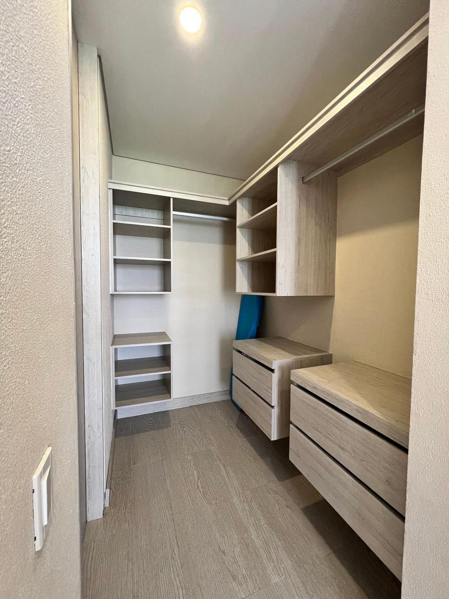 2 Dormitorios junto al mar. Jacuzzi Privado Apartamento