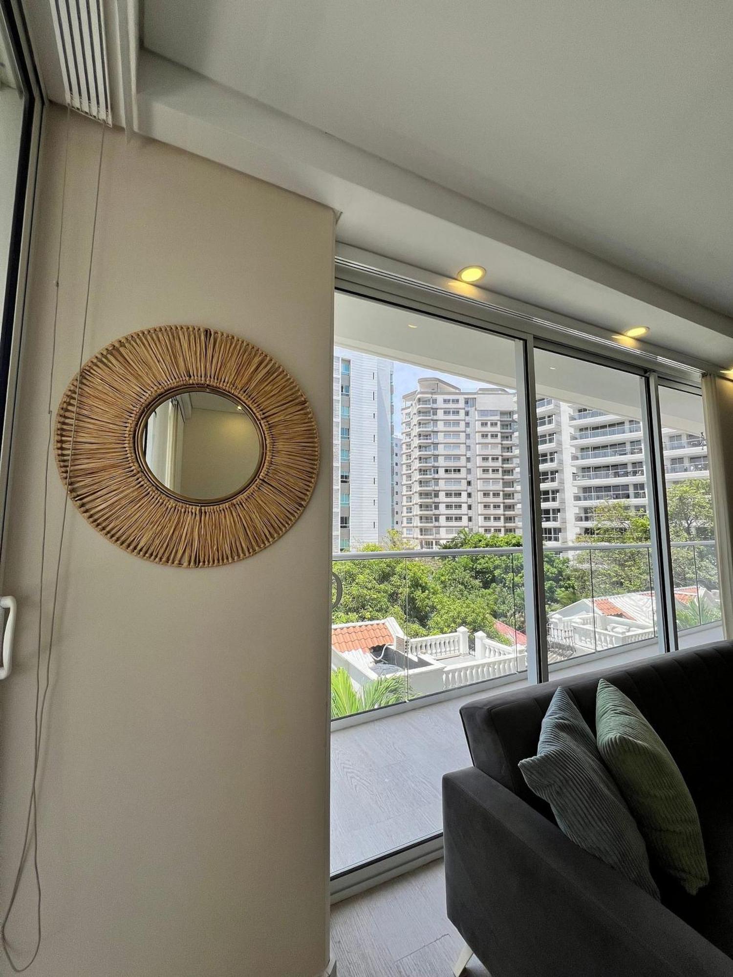 Apartamento 2 Dormitorios junto al mar. Jacuzzi Privado Cartagena