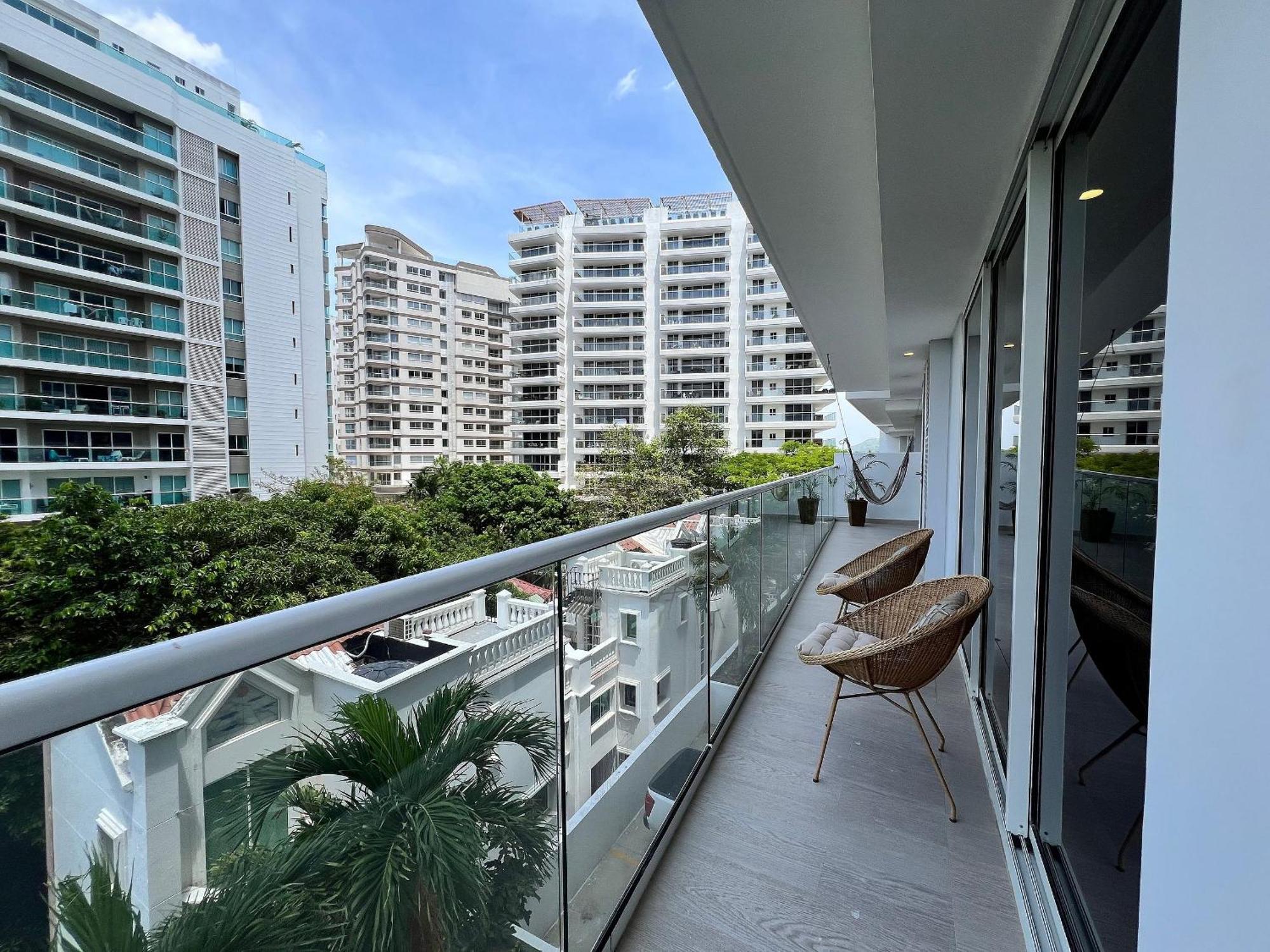 2 Dormitorios junto al mar. Jacuzzi Privado Apartamento *